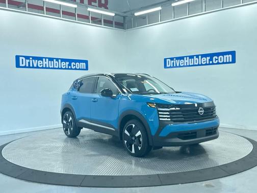 Arctic Ice Blue Metallic/Super Black 2026 Nissan Kicks SR