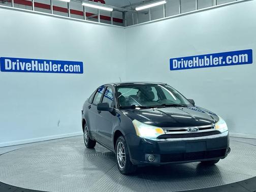 BLACK 2011 Ford Focus SE
