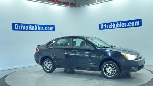 BLACK 2011 Ford Focus SE