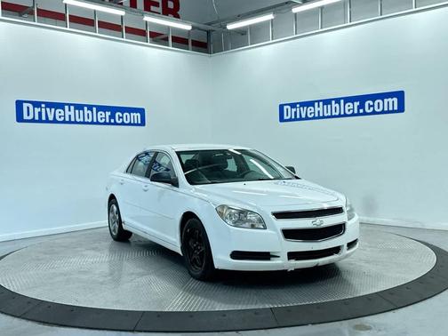 Summit White 2011 Chevrolet Malibu LS