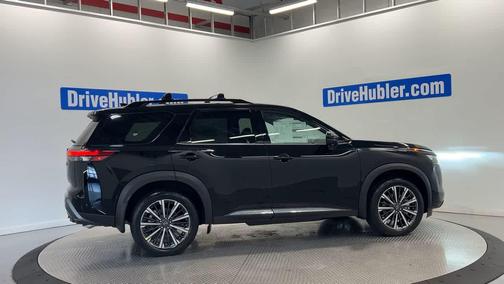 Super Black 2026 Nissan Pathfinder Platinum
