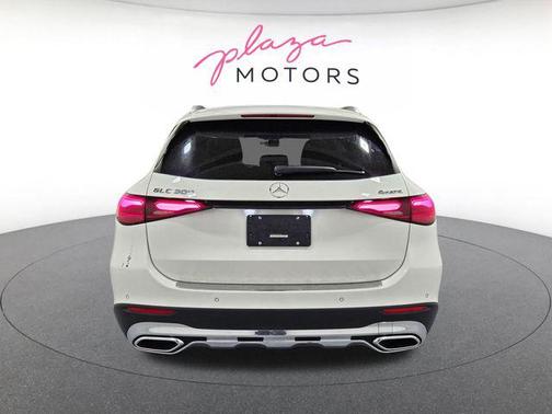 Polar White 2026 Mercedes-Benz GLC 300 4MATIC