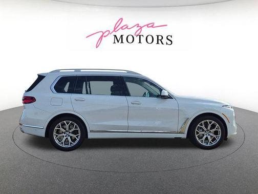 Alpine White 2025 BMW X7 xDrive40i