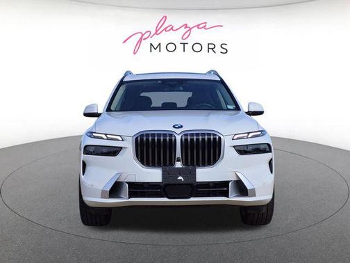 Alpine White 2025 BMW X7 xDrive40i