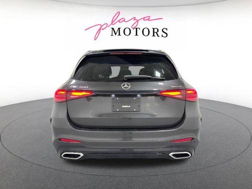 Graphite Grey Metallic 2026 Mercedes-Benz GLC 300 4MATIC