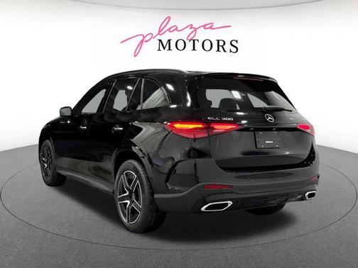 Black 2026 Mercedes-Benz GLC 300 4MATIC