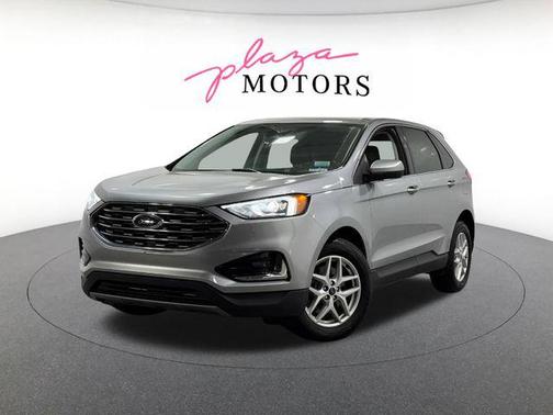 Silver Metallic 2022 Ford Edge SEL