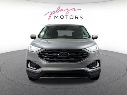 Silver Metallic 2022 Ford Edge SEL