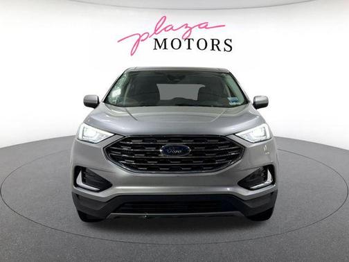 Silver Metallic 2022 Ford Edge SEL