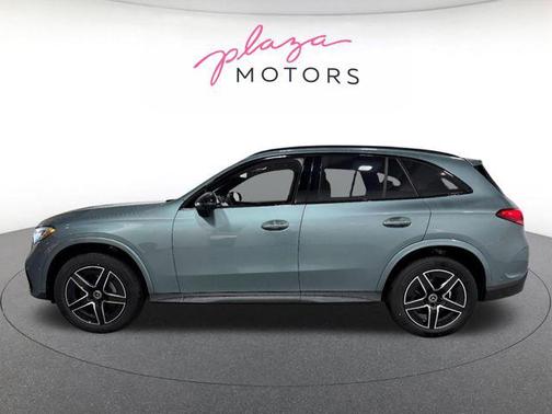Verde Silver Metallic 2026 Mercedes-Benz GLC 300 4MATIC