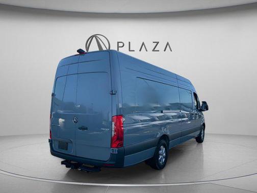 2025 Mercedes-Benz Sprinter 2500 High Roof
