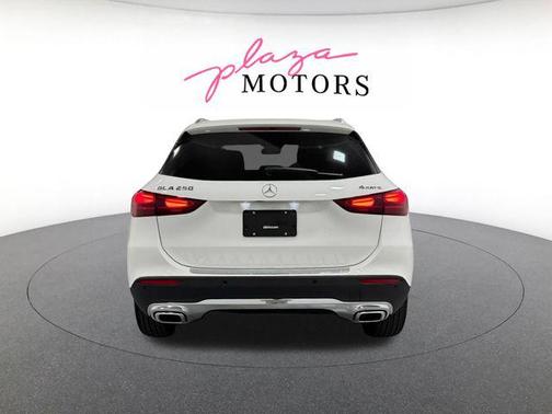 Polar White 2026 Mercedes-Benz GLA 250 4MATIC