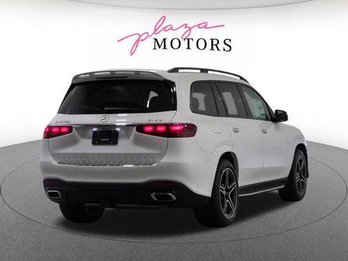 Polar White 2026 Mercedes-Benz GLS 450 4MATIC