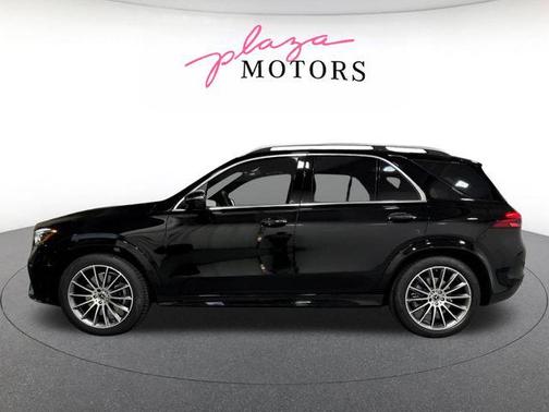 Obsidian Black Metallic 2026 Mercedes-Benz GLE 580 4MATIC