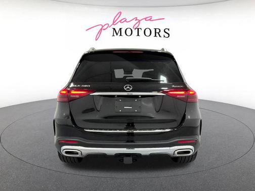 Obsidian Black Metallic 2026 Mercedes-Benz GLE 580 4MATIC