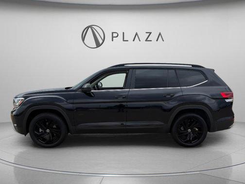 Deep Black 2023 Volkswagen Atlas 3.6L SE w/Technology