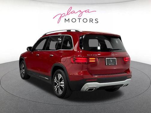 MANUFAKTUR Patagonia Red Metallic 2024 Mercedes-Benz GLB 250 4MATIC