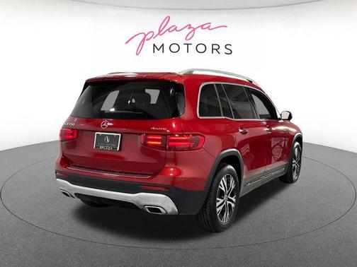 MANUFAKTUR Patagonia Red Metallic 2024 Mercedes-Benz GLB 250 4MATIC