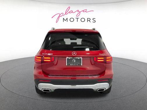 MANUFAKTUR Patagonia Red Metallic 2024 Mercedes-Benz GLB 250 4MATIC