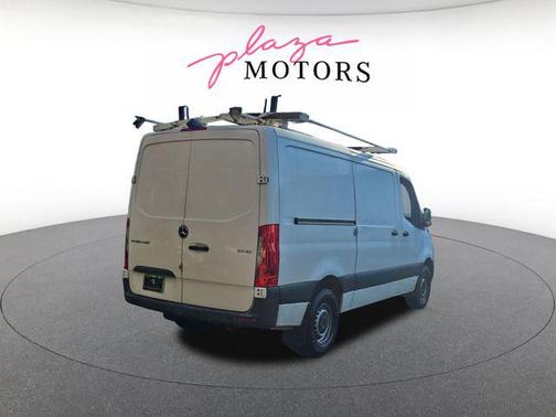 Gray White 2019 Mercedes-Benz Sprinter 1500 Standard Roof I4