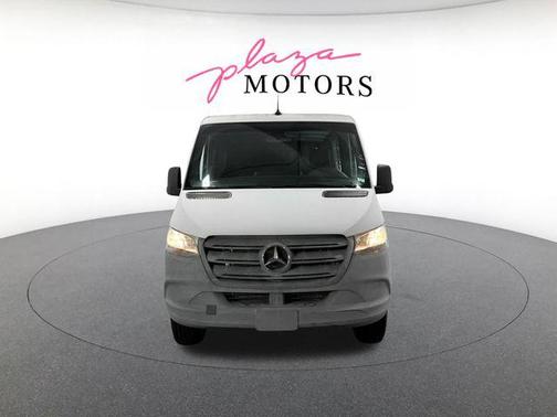 Gray White 2019 Mercedes-Benz Sprinter 2500 Standard Roof