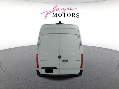 29147/White 2026 Mercedes-Benz Sprinter 2500 Standard Roof