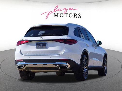 White 2023 Mercedes-Benz GLC 300 4MATIC