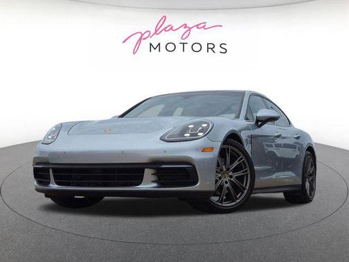 Dolomite Silver Metallic 2020 Porsche Panamera 4