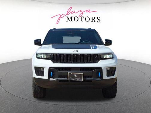 Bright White Clearcoat 2022 Jeep Grand Cherokee 4xe Trailhawk