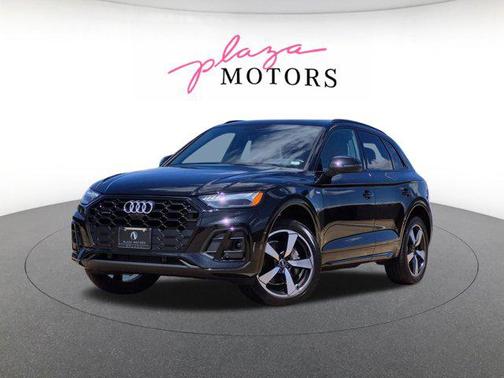 Mythos Black Metallic 2022 Audi Q5 45 S line Prestige