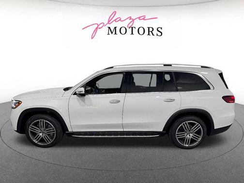 Moonlight White 2026 Mercedes-Benz GLS 450 4MATIC