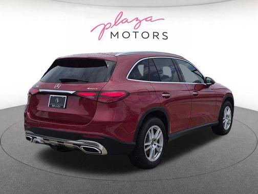 Patagonia Red Metallic 2026 Mercedes-Benz GLC 300 4MATIC