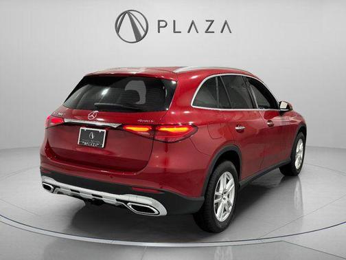 Patagonia Red Metallic 2026 Mercedes-Benz GLC 300 4MATIC