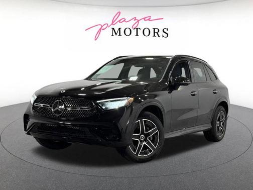 Obsidian Black Metallic 2026 Mercedes-Benz GLC 300 4MATIC