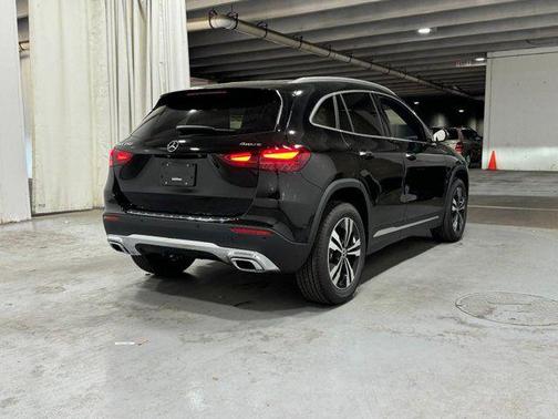 Cosmos Black Metallic 2026 Mercedes-Benz GLA 250 4MATIC