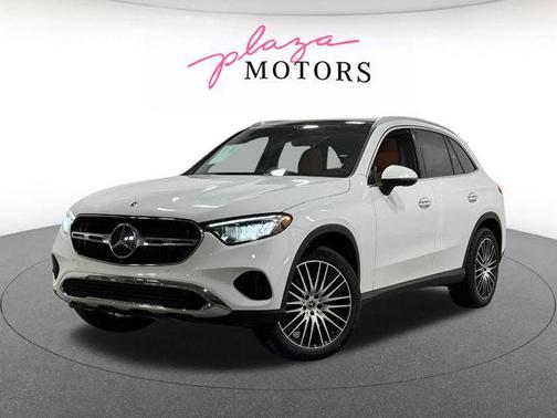 MANUFAKTUR Moonlight White Metallic 2026 Mercedes-Benz GLC 300 4MATIC