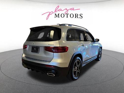 Cirrus Silver Metallic 2026 Mercedes-Benz GLB 250 4MATIC