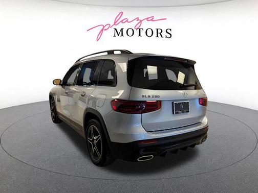 Cirrus Silver Metallic 2026 Mercedes-Benz GLB 250 4MATIC