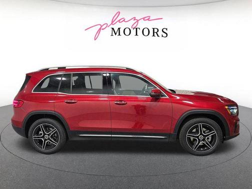Patagonia Red 2026 Mercedes-Benz GLB 250 4MATIC