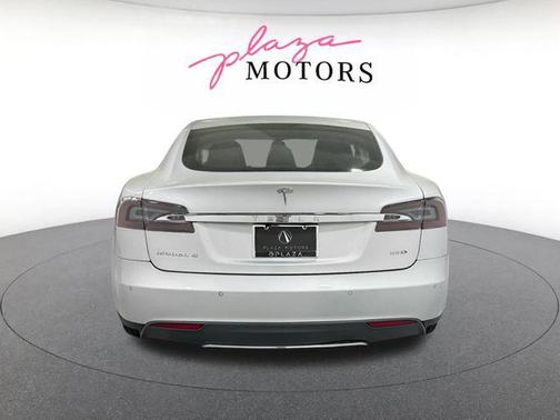 Silver Metallic 2015 Tesla Model S 85D