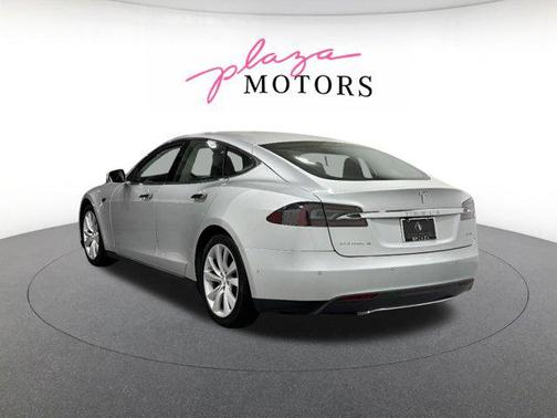Silver Metallic 2015 Tesla Model S 85D