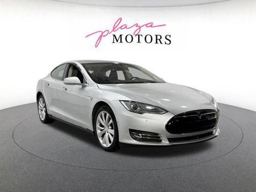 Silver Metallic 2015 Tesla Model S P85D