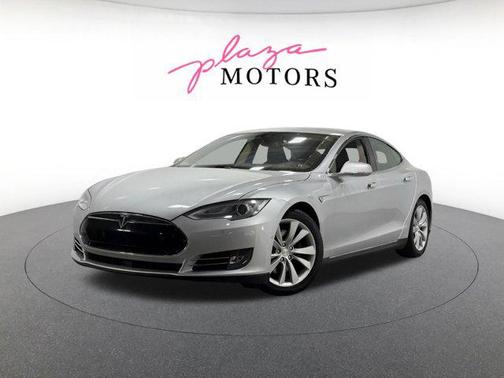 Silver Metallic 2015 Tesla Model S 85D