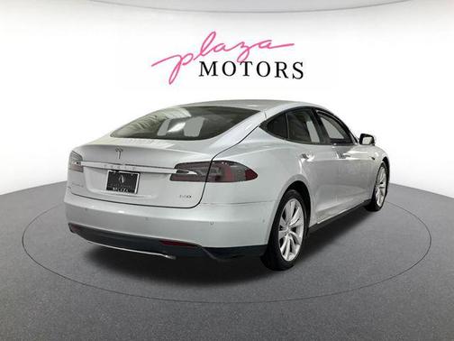 Silver Metallic 2015 Tesla Model S 85D