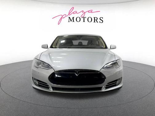 Silver Metallic 2015 Tesla Model S 85D