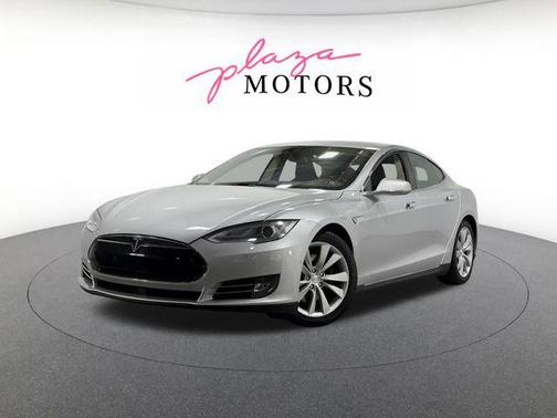 Silver Metallic 2015 Tesla Model S 85D