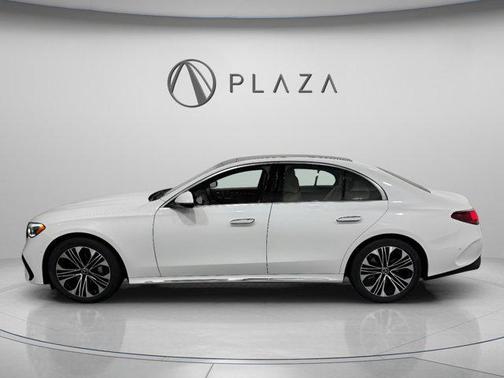 MANUFAKTUR Moonlight White Metallic 2026 Mercedes-Benz E-Class E 350