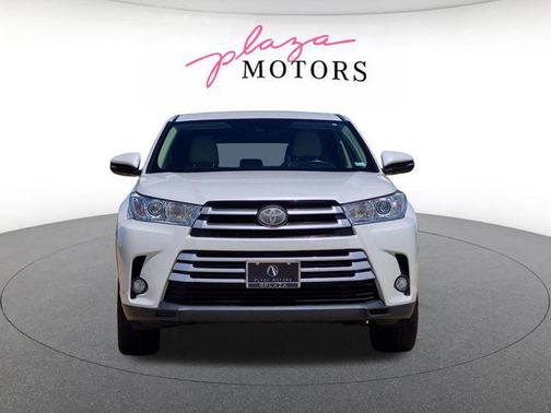 Blizzard Pearl 2017 Toyota Highlander LE