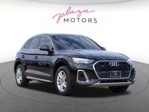 Mythos Black Metallic 2023 Audi Q5 45 S line Premium