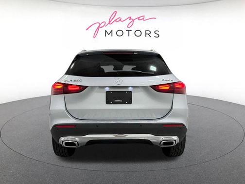 Cirrus Silver Metallic 2026 Mercedes-Benz GLA 250 4MATIC